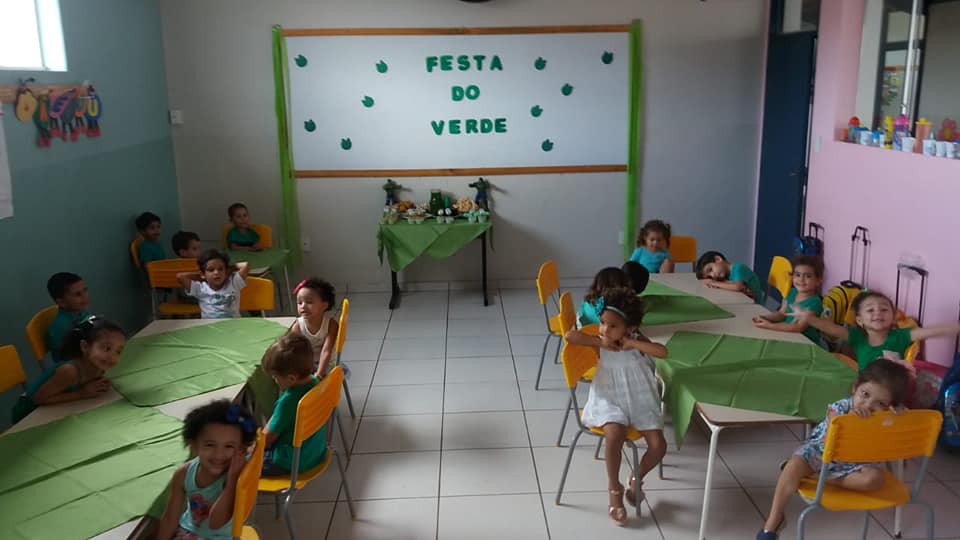 Festa do Verde com o ensino Infantil 1.